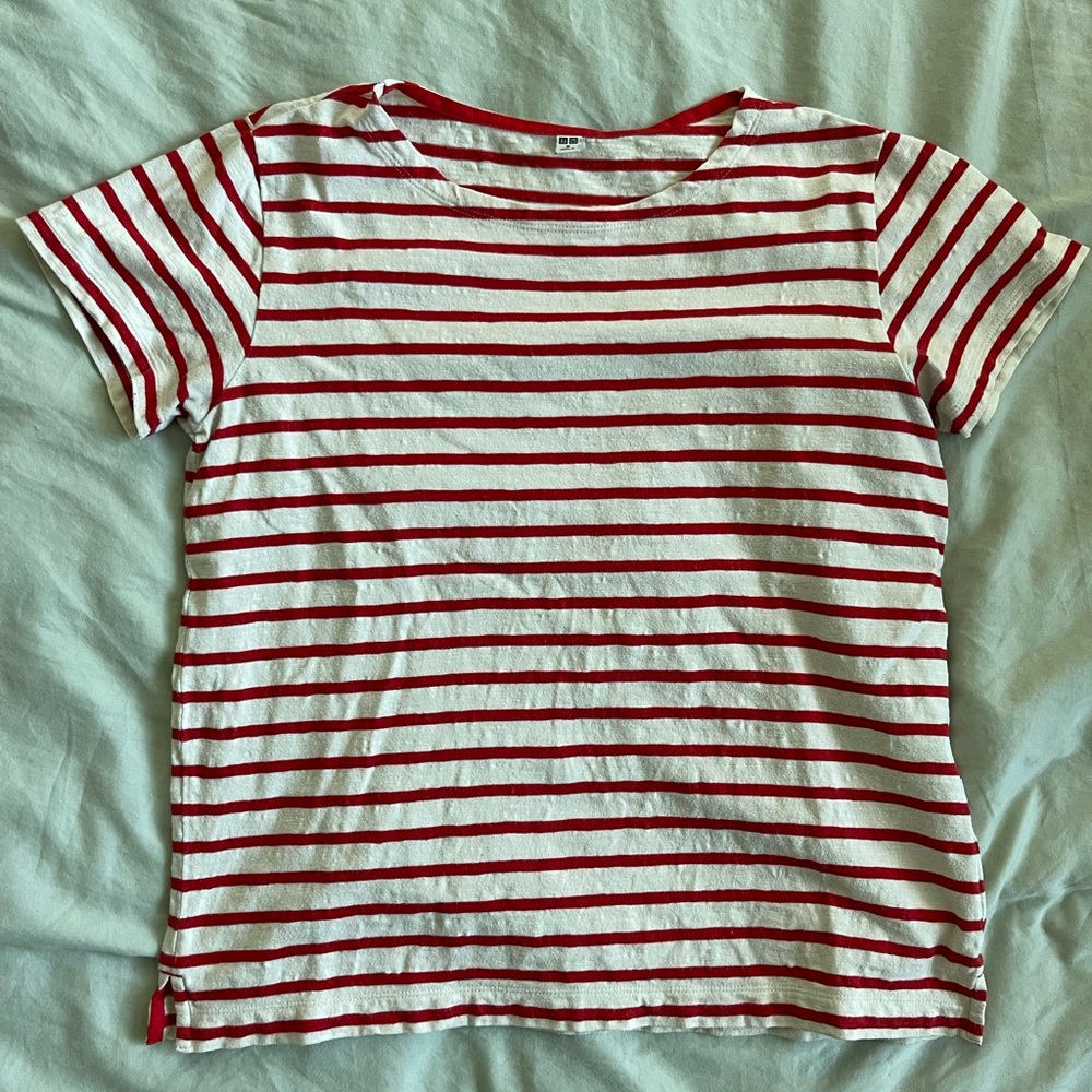 Uniqlo red and white striped boxy tee size Medium